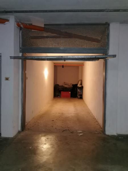 Immagine 3 di Garage in vendita  a Gallipoli