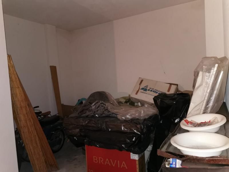 Immagine 7 di Garage in vendita  a Gallipoli