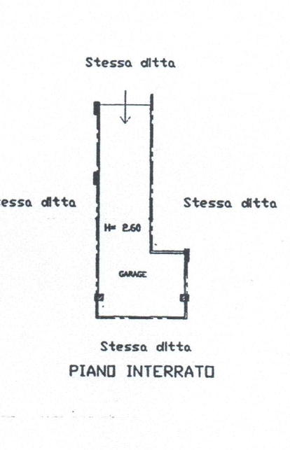 Immagine 8 di Garage in vendita  a Gallipoli