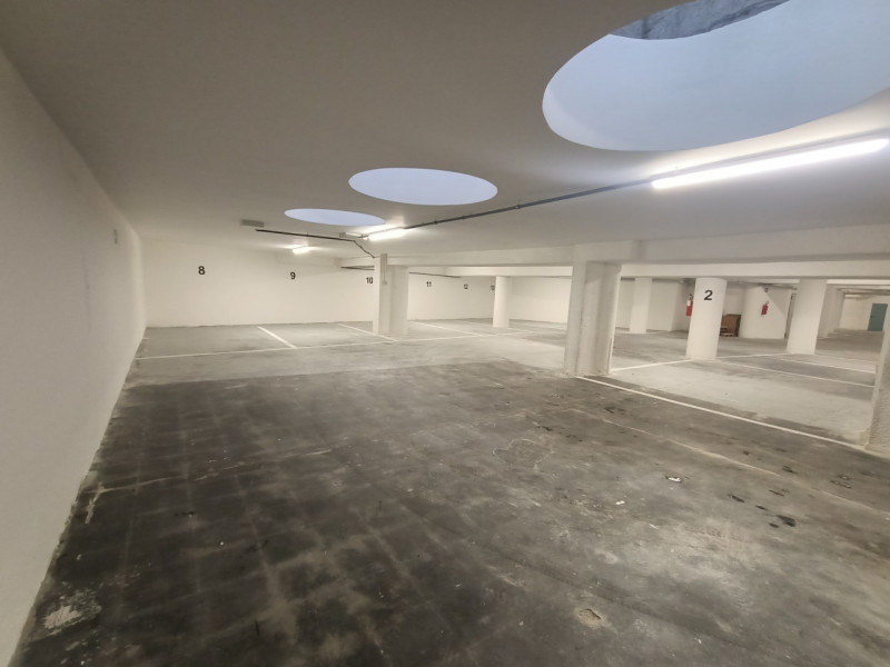 Immagine 6 di Garage in affitto  in Via Conciapelli a Bolzano