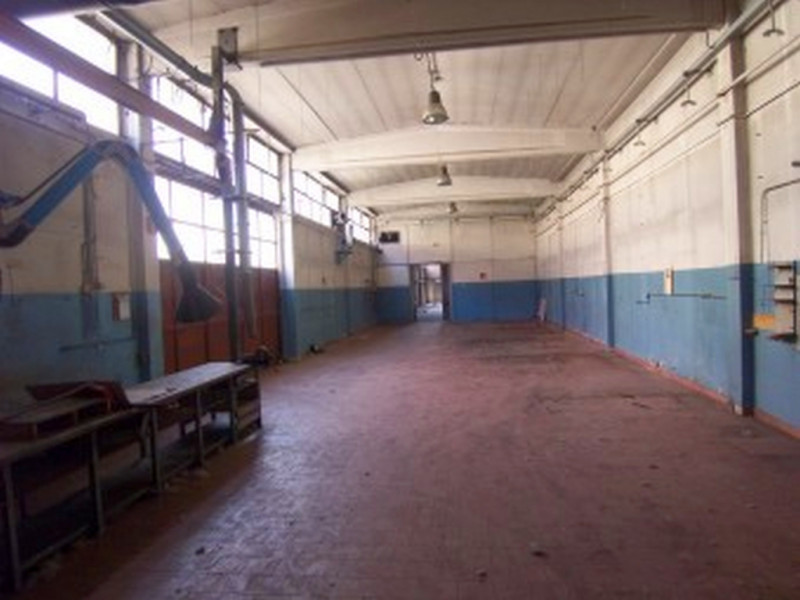 Immagine 19 di Magazzino in vendita  in VIA PERCALI a Settala