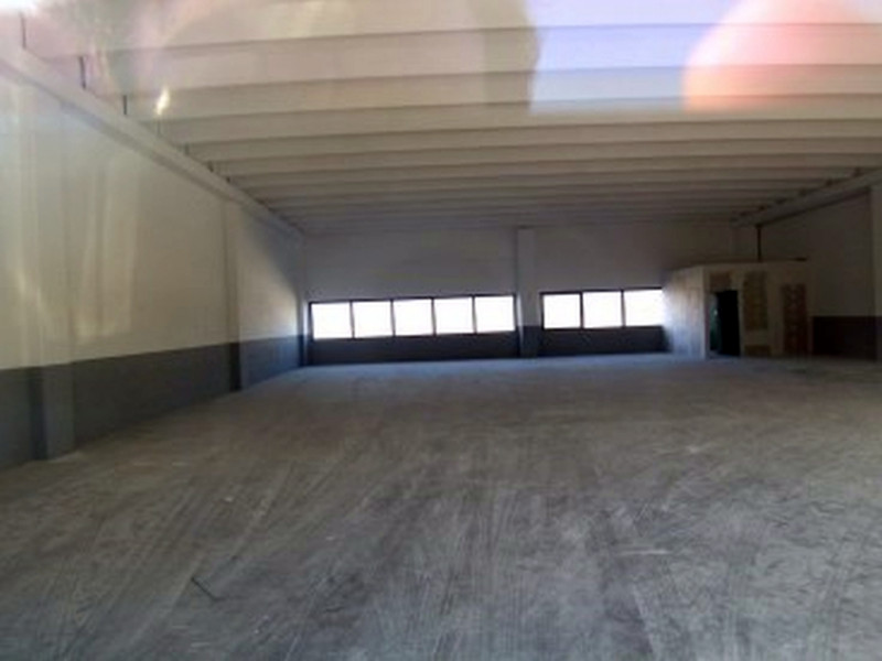 Immagine 5 di Magazzino in vendita  in VIA COPERNICO a Settimo Milanese