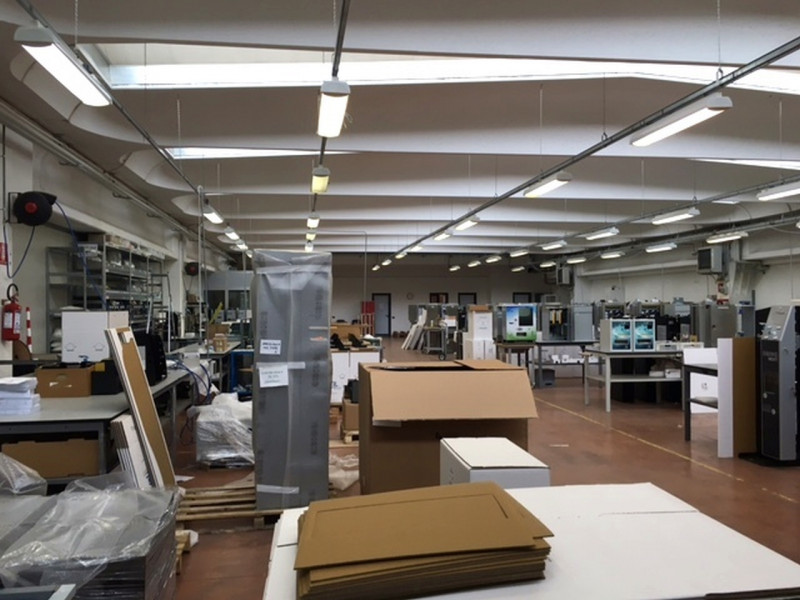 Immagine 4 di Laboratorio in vendita  in VIA ITALIA a Gessate