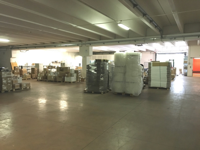 Immagine 8 di Laboratorio in vendita  in VIA ITALIA a Gessate