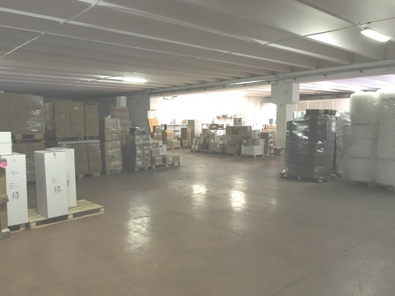 Immagine 9 di Laboratorio in vendita  in VIA ITALIA a Gessate