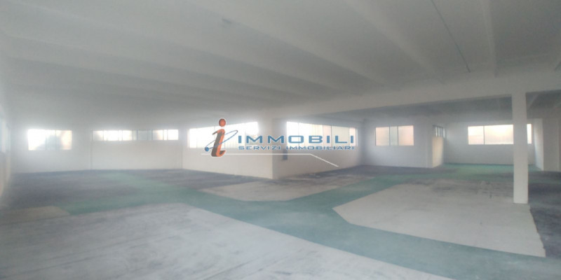 Immagine 10 di Attività commerciale in affitto  in VIA ARCHIMEDE a Settimo Milanese