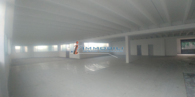 Immagine 1 di Laboratorio in affitto  in VIA ARCHIMEDE a Settimo Milanese