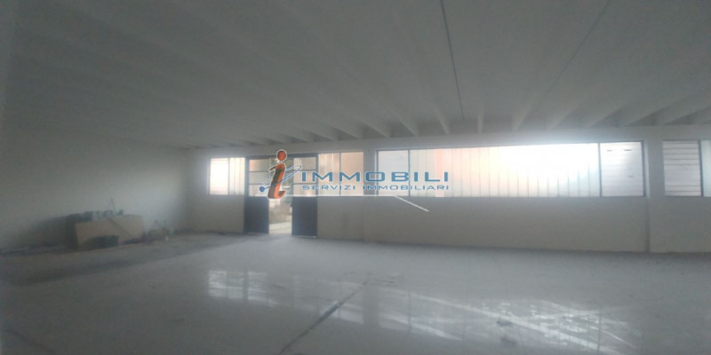 Immagine 5 di Laboratorio in affitto  in VIA ARCHIMEDE a Settimo Milanese