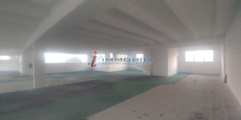Immagine 7 di Laboratorio in affitto  in VIA ARCHIMEDE a Settimo Milanese