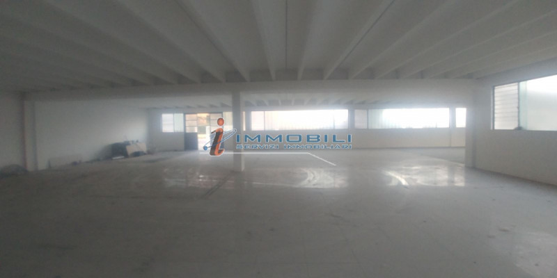 Immagine 13 di Laboratorio in affitto  in VIA ARCHIMEDE a Settimo Milanese