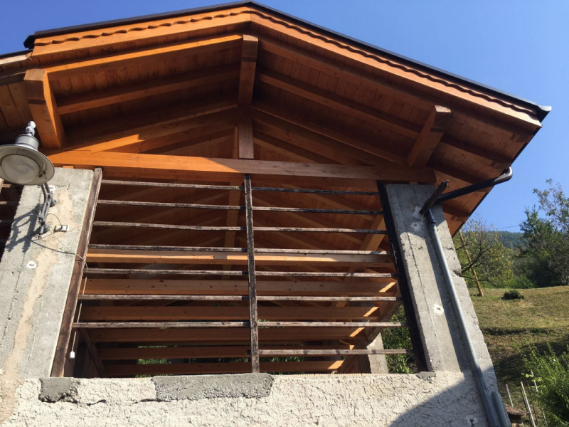 Immagine 5 di Rustico / casale in vendita  in Pez a Tre Ville