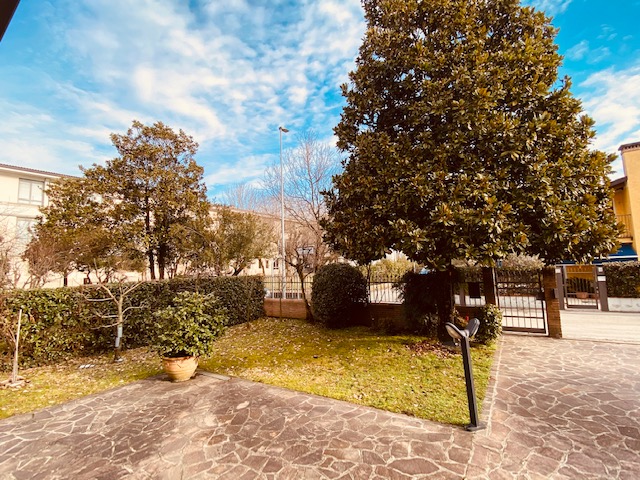 Immagine 17 di Casa indipendente in vendita  in Borgo Pieve a Castelfranco Veneto