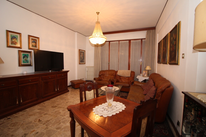 Immagine 6 di Casa indipendente in vendita  a Senigallia