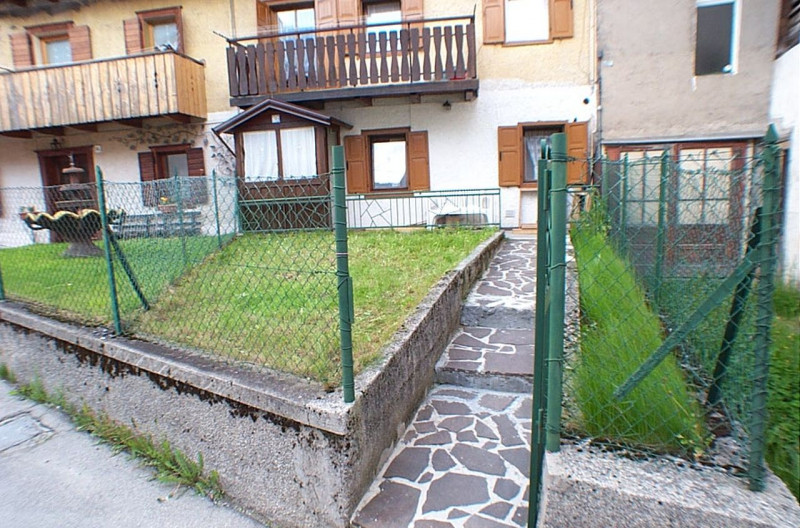 Immagine 11 di Appartamento in vendita  in Via Ravina a Auronzo Di Cadore