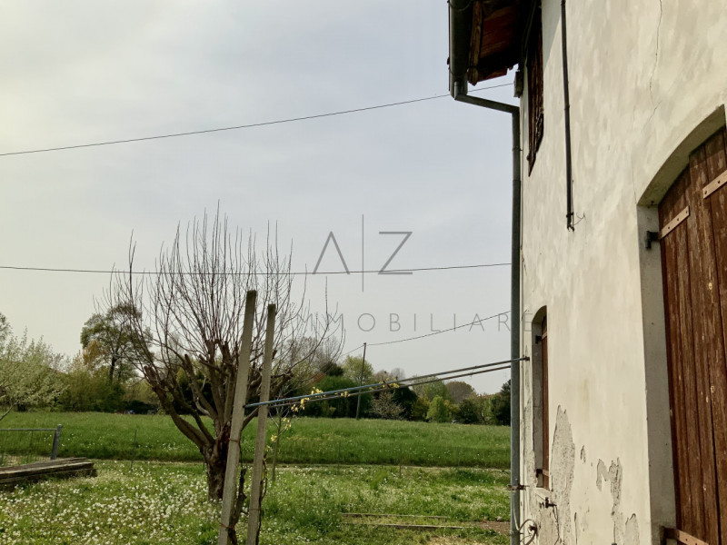 Immagine 12 di Rustico / casale in vendita  in Via Cervan a Castelfranco Veneto