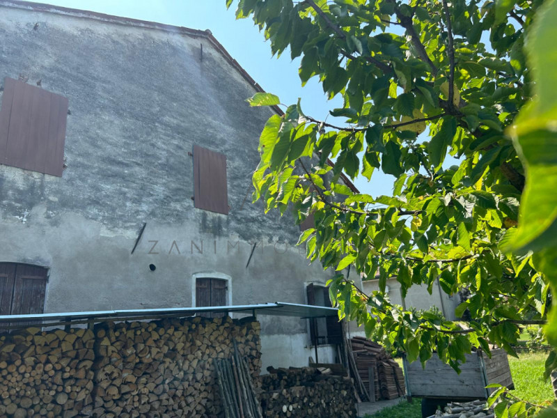 Immagine 17 di Rustico / casale in vendita  in Via Cervan a Castelfranco Veneto