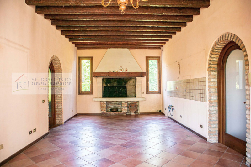 Immagine 3 di Rustico / casale in vendita  a Quinto Di Treviso