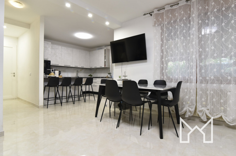 Immagine 1 di Appartamento in vendita  a Romano D'ezzelino