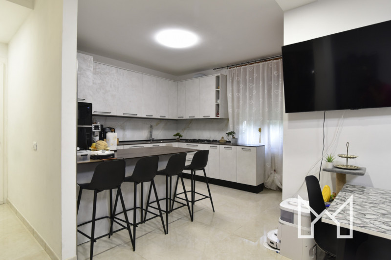 Immagine 2 di Appartamento in vendita  a Romano D'ezzelino