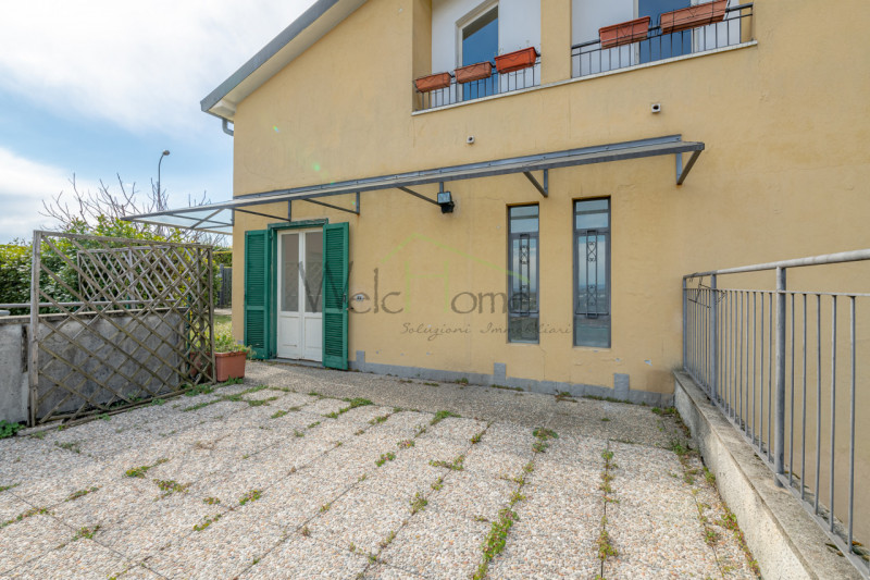 Immagine 7 di Casa bifamiliare in vendita  a Tavernerio