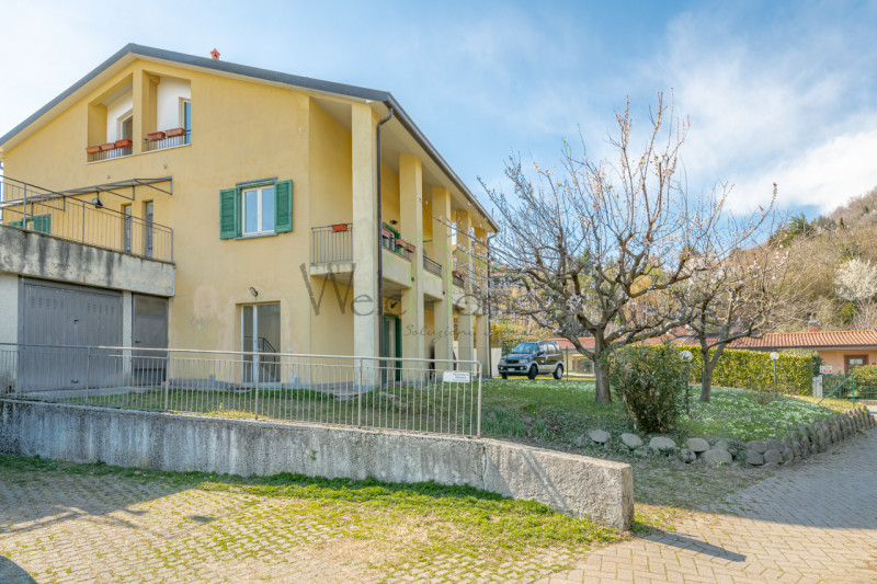 Immagine 22 di Casa bifamiliare in vendita  a Tavernerio