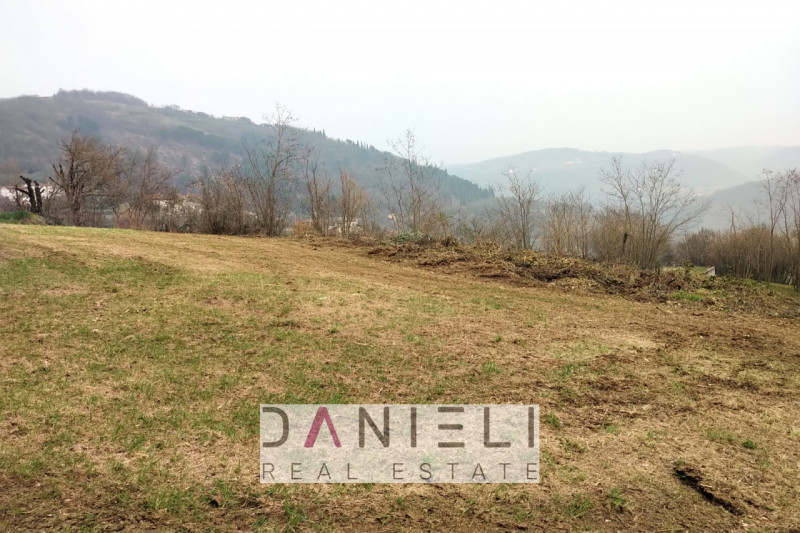 Immagine 4 di Terreno in vendita  in Via Corrubbio a Val Liona