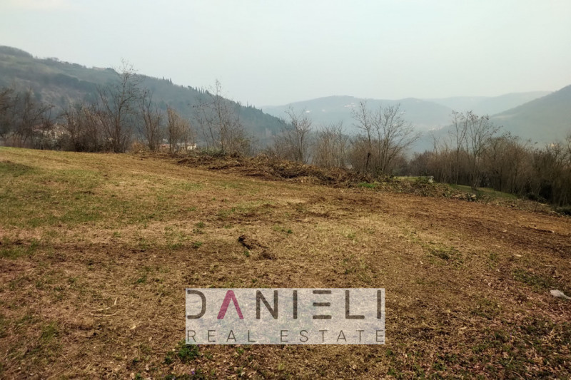 Immagine 5 di Terreno in vendita  in Via Corrubbio a Val Liona