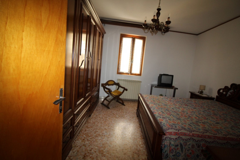 Immagine 7 di Villetta a schiera in vendita  in levane a Montevarchi