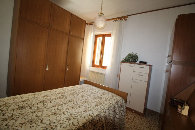 Immagine 16 di Villetta a schiera in vendita  in levane a Montevarchi