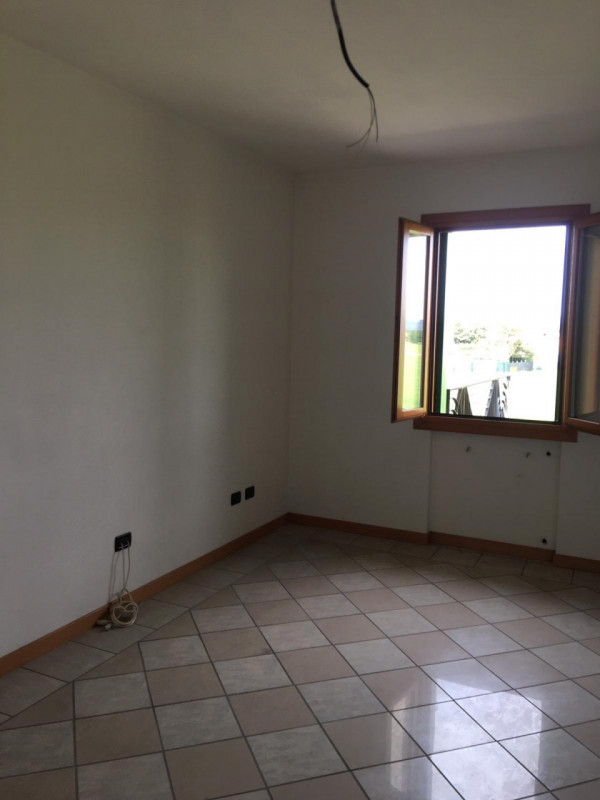 Immagine 5 di Villetta a schiera in vendita  in via arzarello a Borgo Veneto