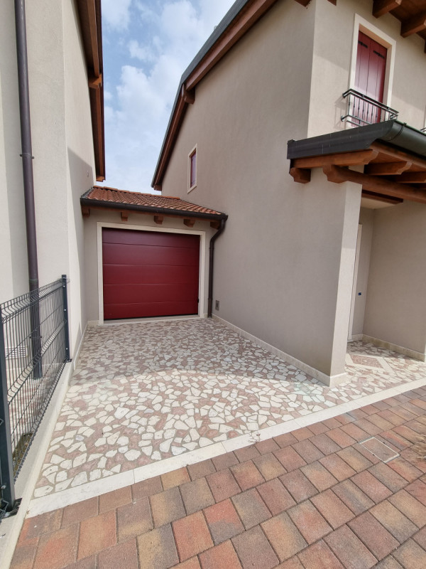 Immagine 3 di Villetta a schiera in vendita  in via quattro novembre a Albettone