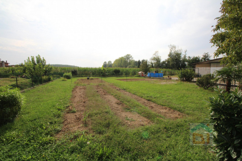 Immagine 18 di Casa bifamiliare in vendita  in Via dei Banduzzi 10/a a Bagnaria Arsa