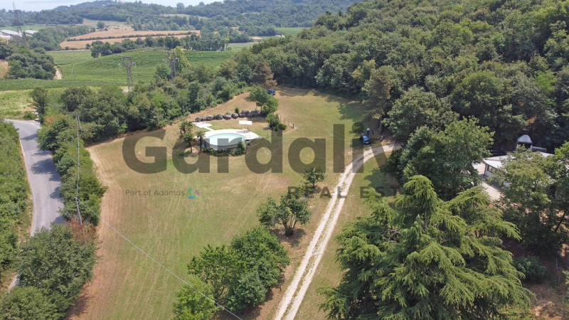 Immagine 1 di Casa indipendente in vendita  in Via Trieste a Calvagese Della Riviera