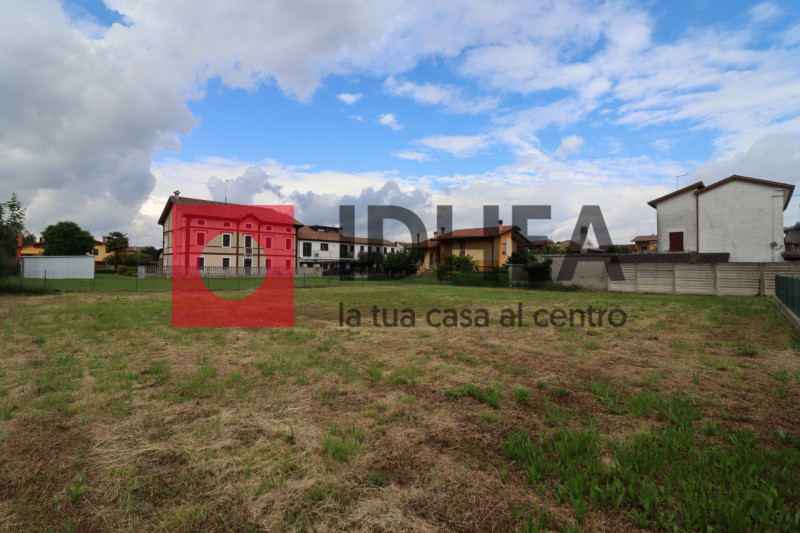 Immagine 2 di Terreno in vendita  in VASCON DI CARBONERA a Carbonera