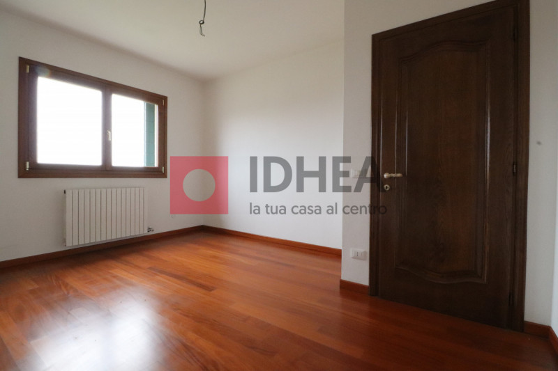 Immagine 19 di Casa indipendente in vendita  a Silea