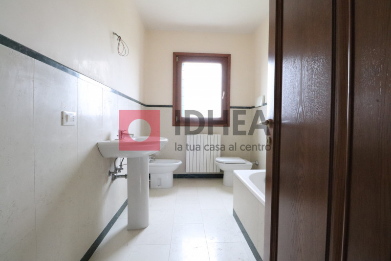 Immagine 21 di Casa indipendente in vendita  a Silea