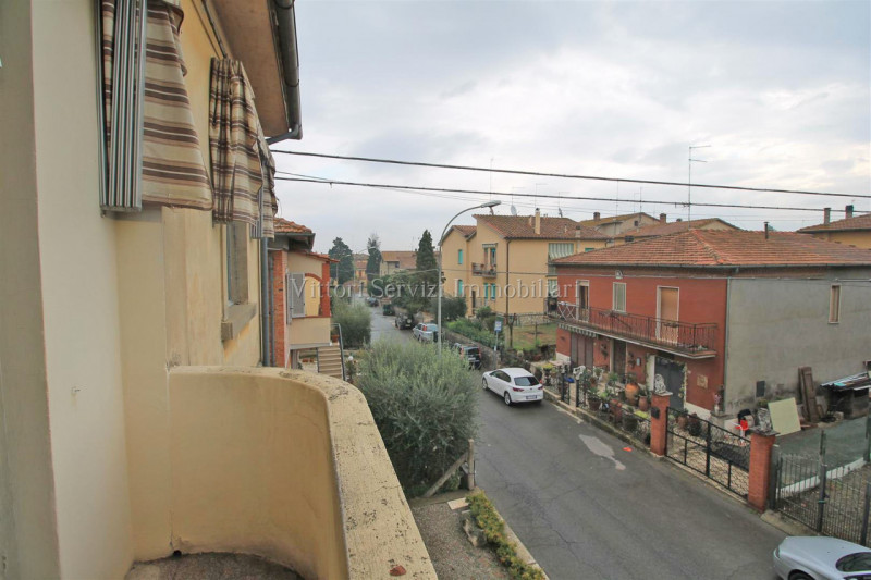 Immagine 17 di Appartamento in vendita  in via dei mori a Montepulciano