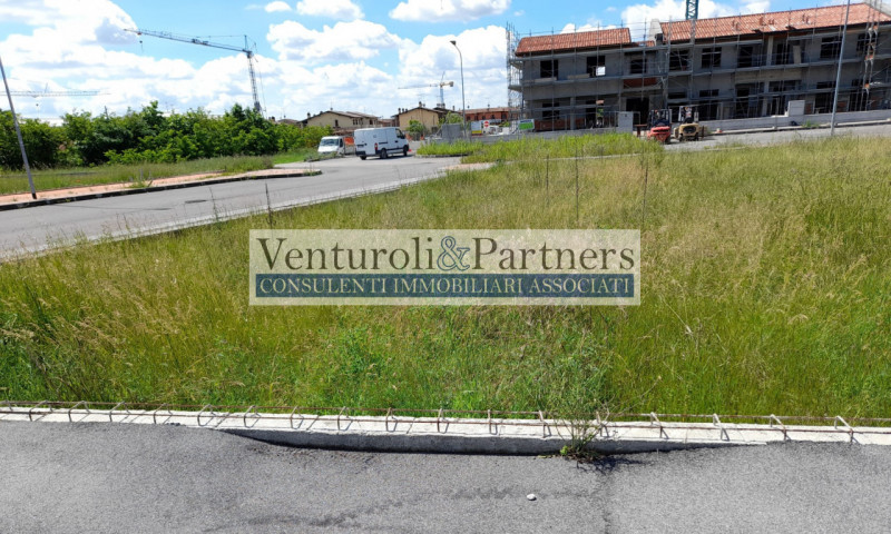 Immagine 5 di Terreno in vendita  in via cavour a Castiglione Delle Stiviere