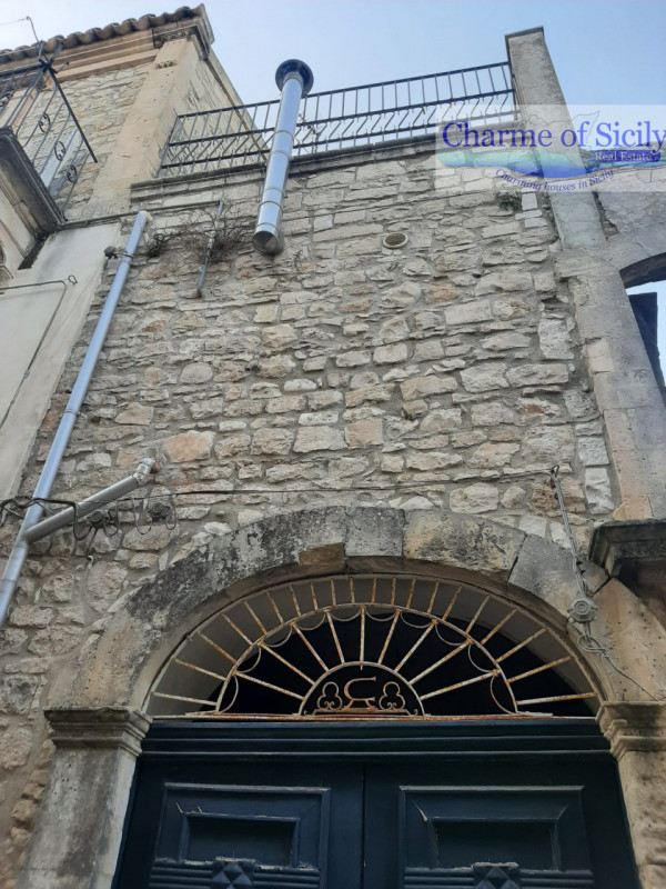 Immagine 4 di Casa indipendente in vendita  in Via Garofalo 29 a Modica
