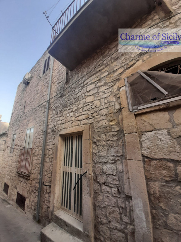 Immagine 8 di Casa indipendente in vendita  in Via Garofalo 29 a Modica