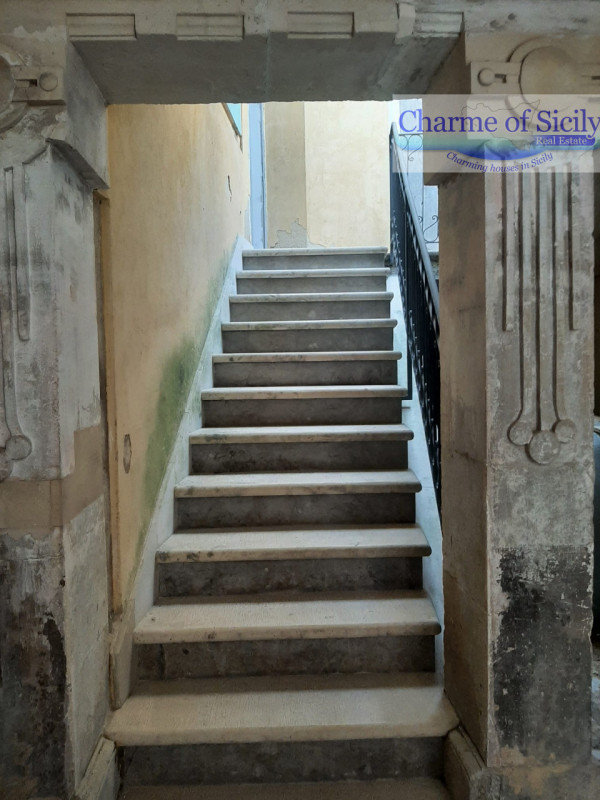 Immagine 11 di Casa indipendente in vendita  in Via Garofalo 29 a Modica