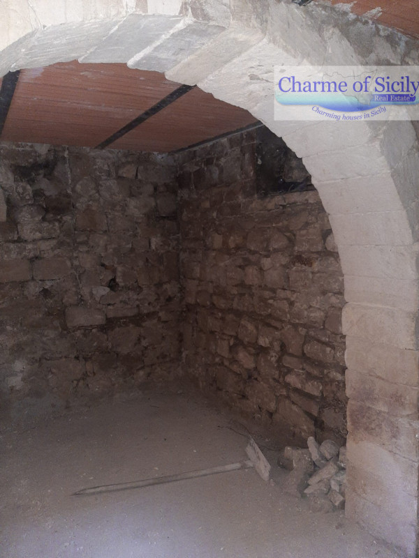 Immagine 19 di Casa indipendente in vendita  in Via Garofalo 29 a Modica