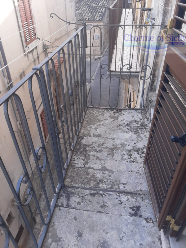 Immagine 32 di Casa indipendente in vendita  in Via Garofalo 29 a Modica