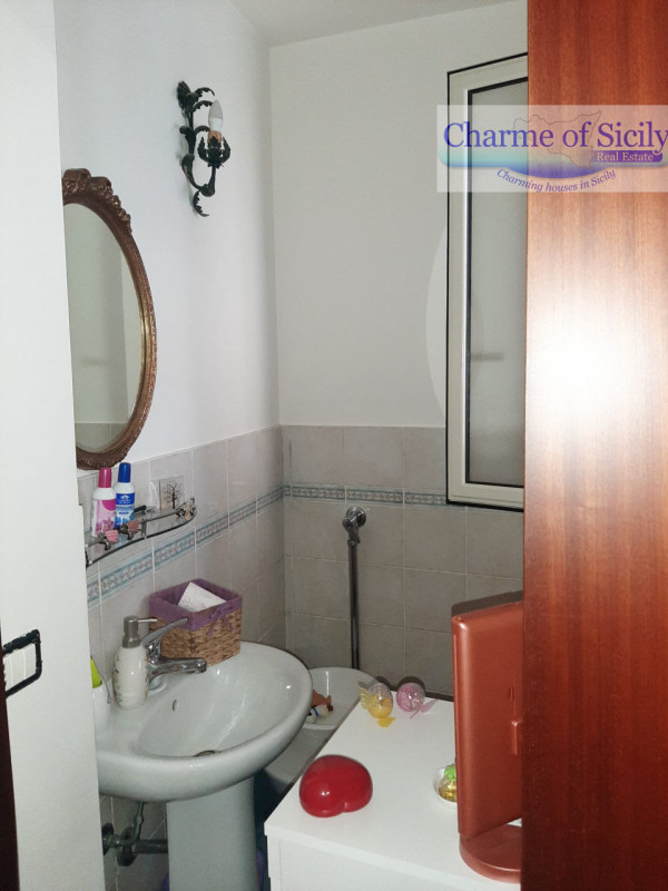 Immagine 37 di Casa indipendente in vendita  in Via Garofalo 29 a Modica