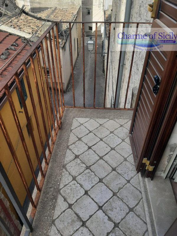 Immagine 47 di Casa indipendente in vendita  in Via Garofalo 29 a Modica