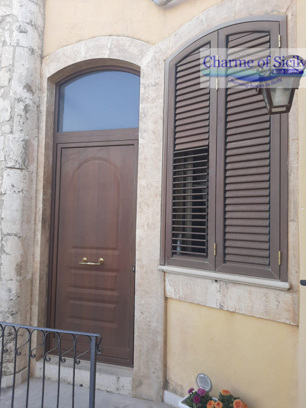 Immagine 52 di Casa indipendente in vendita  in Via Garofalo 29 a Modica