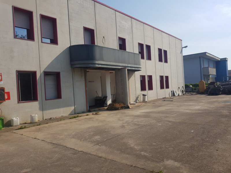 Immagine 11 di Capannone industriale in vendita  in Via S. Giovanni a Noventa Vicentina