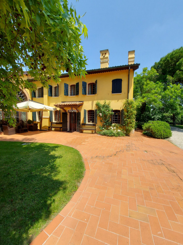 Immagine 7 di Villa in vendita  a Montegrotto Terme