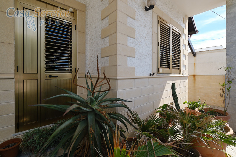 Immagine 7 di Villa in vendita  in Via Tazzoli a Ugento