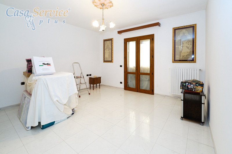 Immagine 14 di Villa in vendita  in Via Tazzoli a Ugento